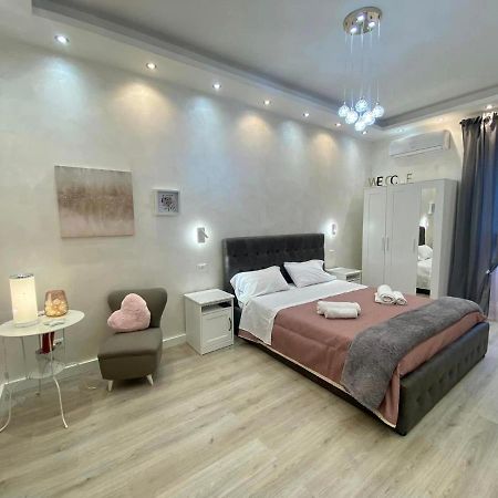 Apartment Close To The Coloseum, 2 Minutes Walk From Metro A 외부 사진
