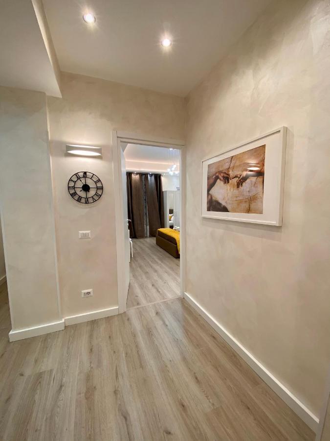 Apartment Close To The Coloseum, 2 Minutes Walk From Metro A 외부 사진