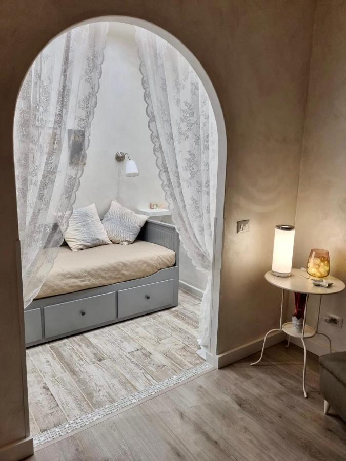 Apartment Close To The Coloseum, 2 Minutes Walk From Metro A 외부 사진