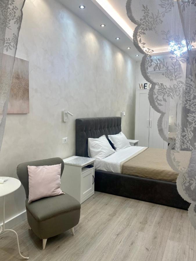 Apartment Close To The Coloseum, 2 Minutes Walk From Metro A 외부 사진