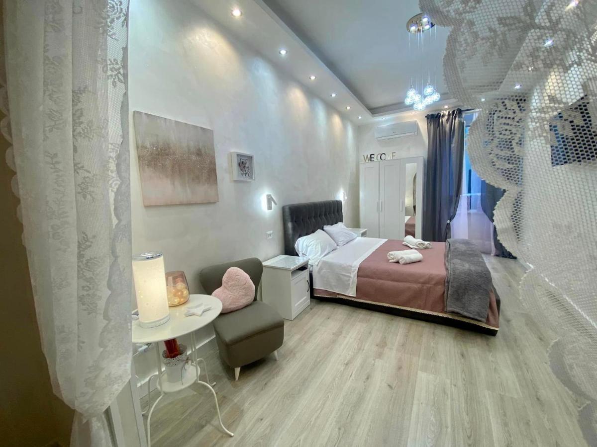 Apartment Close To The Coloseum, 2 Minutes Walk From Metro A 외부 사진